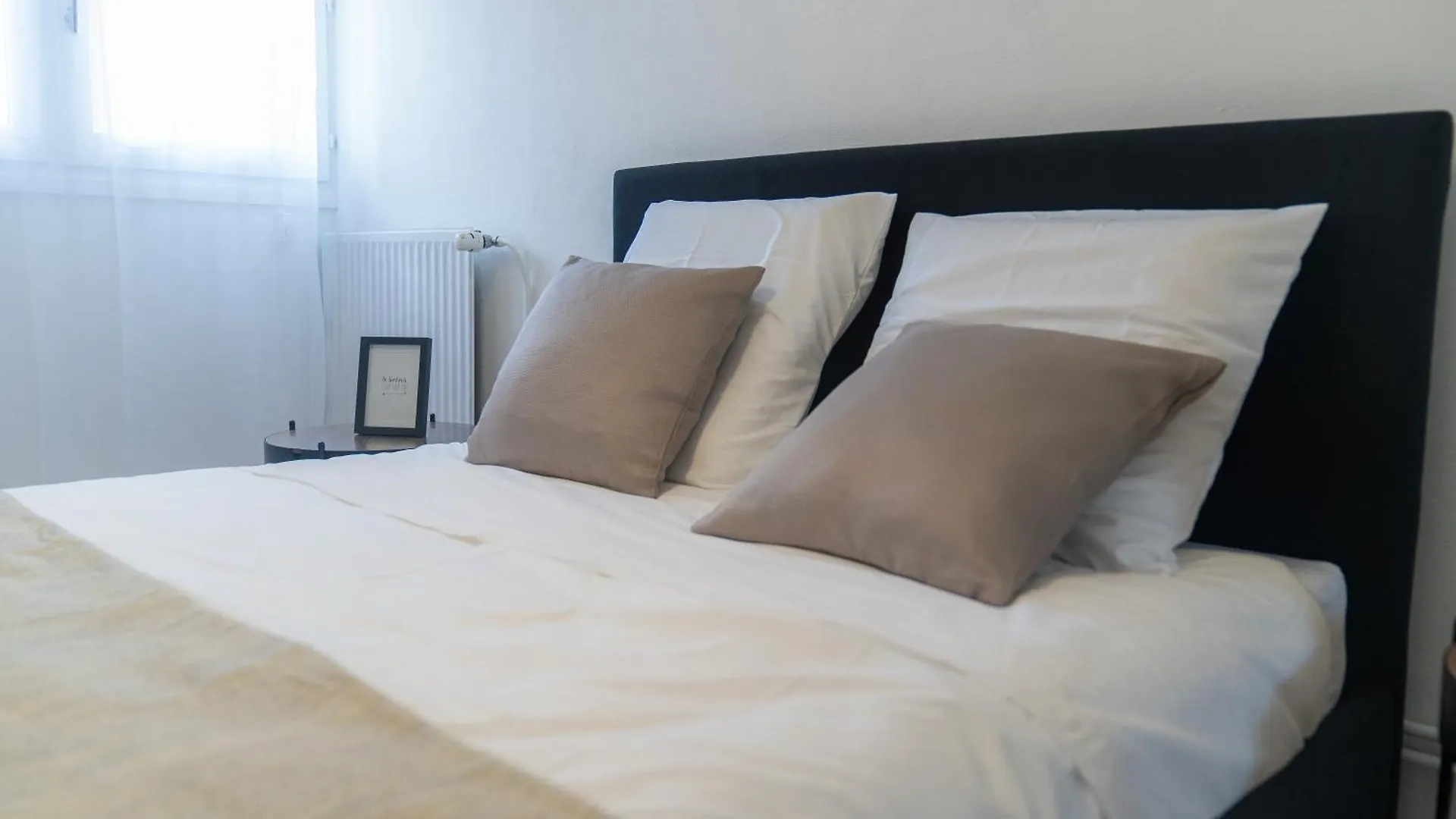 Apartment Les Salins * Appartement * Clim * Wifi * Commerces Fos-sur-Mer