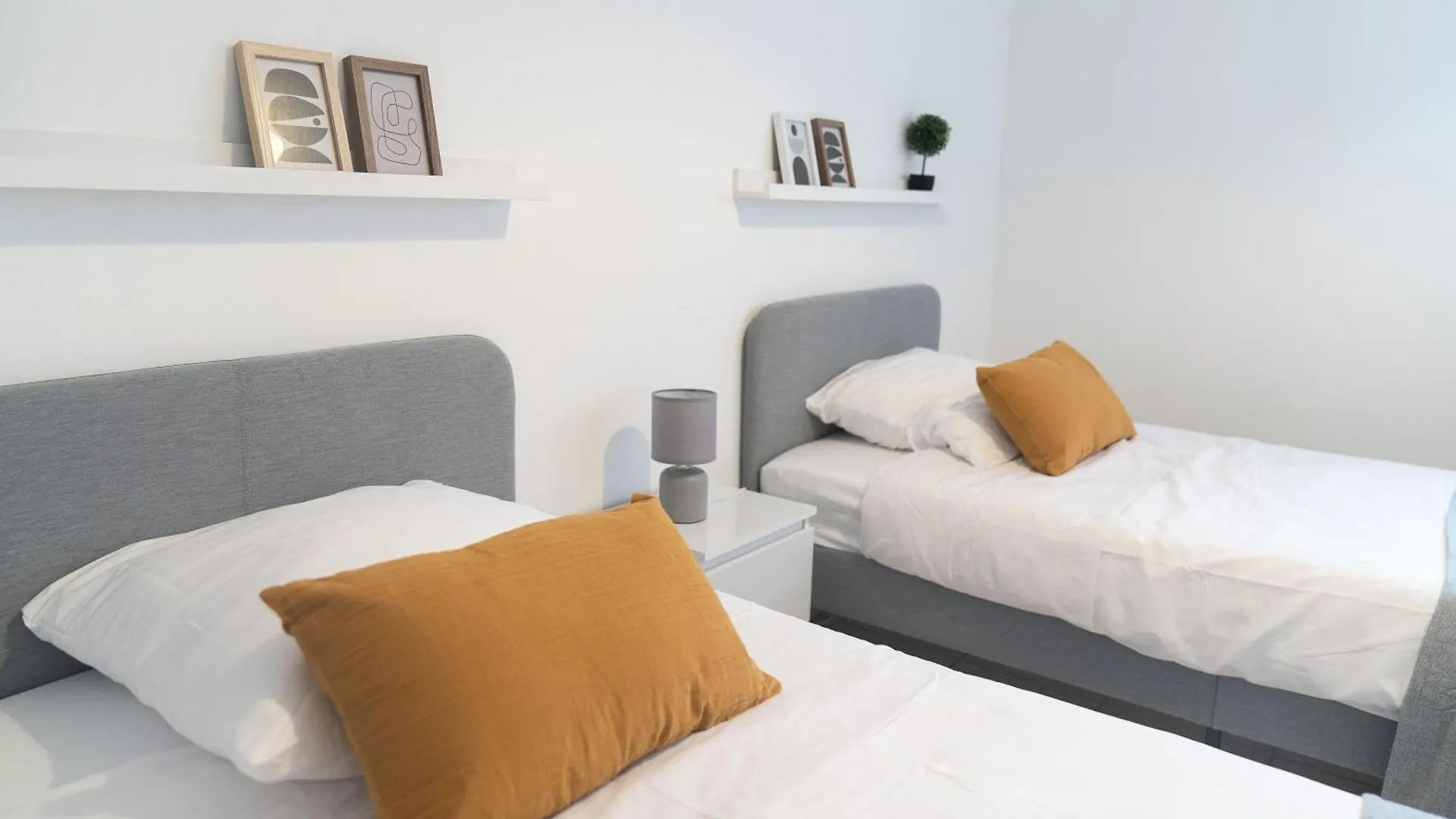 Les Salins * Appartement * Clim * Wifi * Commerces Fos-sur-Mer France